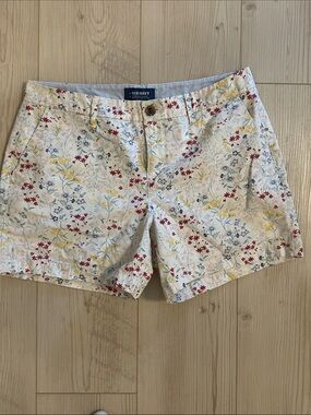 Old Navy Floral Cotton Bermuda Shorts in White with Red, Yellow & Periwinkle